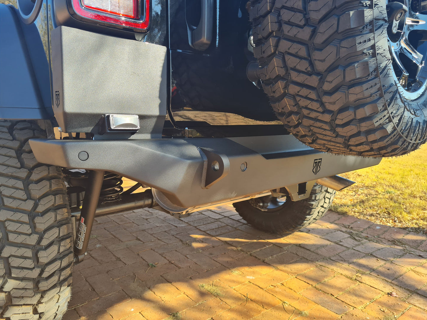 RockRage OUTLAW Stubby Rear Bumper for Wrangler JL / JLU
