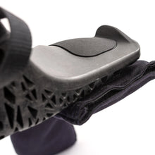 Load image into Gallery viewer, STAND21 Club III Series 3 FHR Lightweight (Hans) Device - 20 degree
