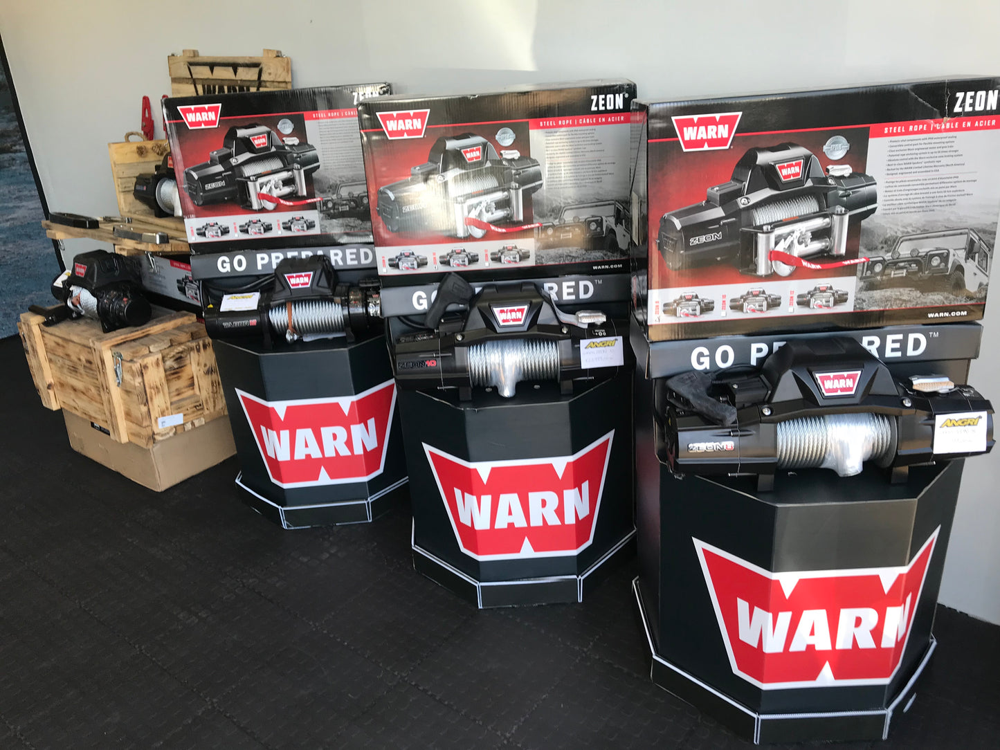 WARN VR EVO 10 WINCH (Steel Cable) 103252 - ANGRi