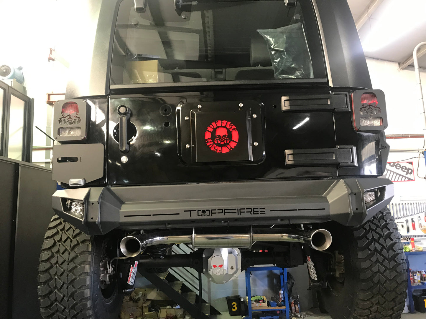Free-Flow Stainless Steel Single Pipe Exhaust for JK/JKU (RETAIL BOX SELF-INSTALL)