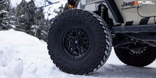 Load image into Gallery viewer, FUEL OFFROAD 'NITRO' 17" D667 - Satin Black 17" Rims 9J (set of 5 Jeep 5/127 -12) JK / JL
